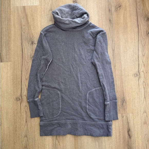 Athleta Tops - Athleta Blur Gray Long Sleeve Hoodie Tunic